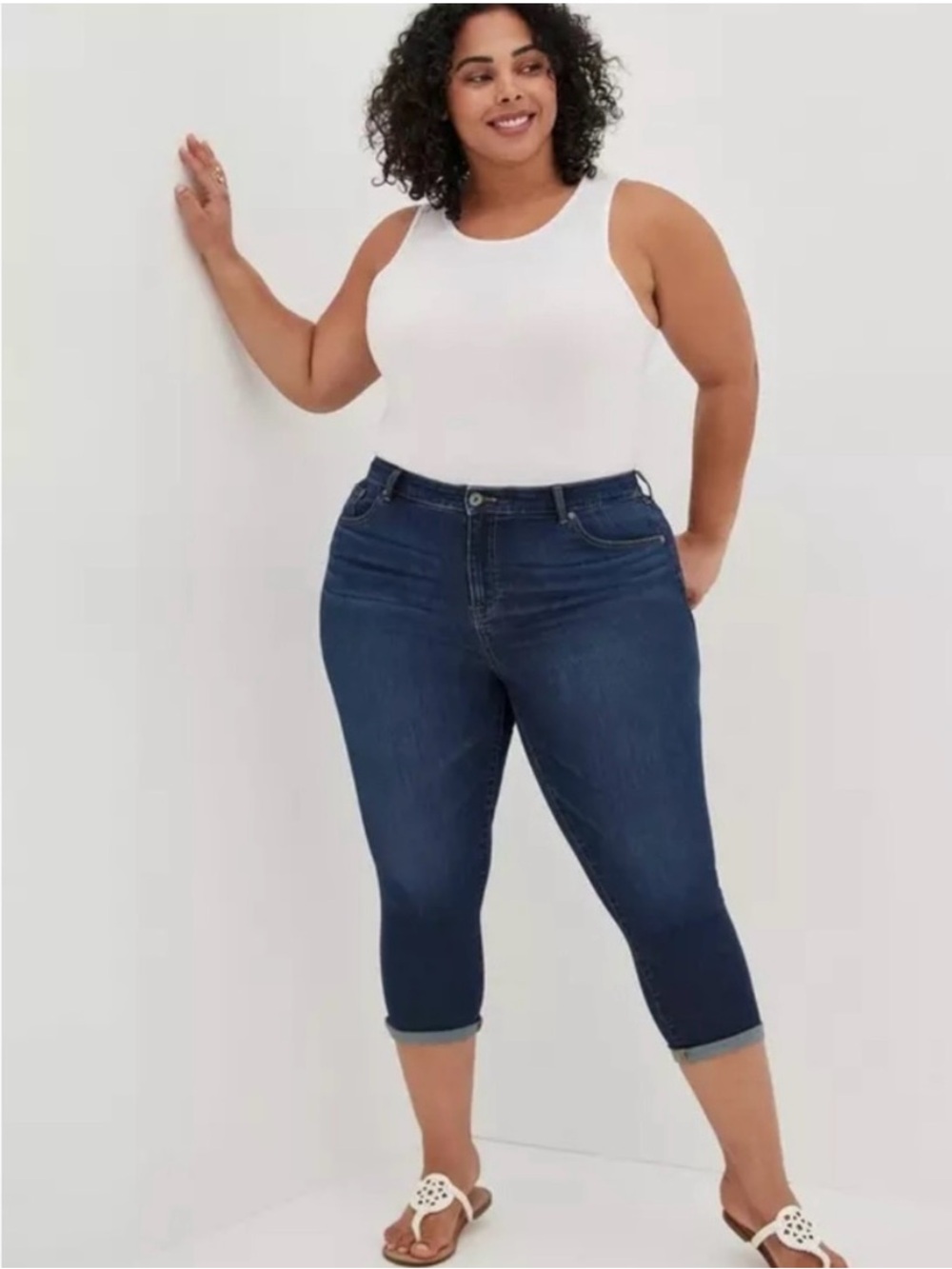 Torrid NWT Crop MidFit Skinny Super Soft Mid-Rise Jean Size 28